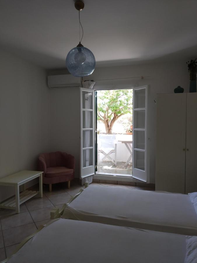 Elpidas Studios Agia Anna  ภายนอก รูปภาพ